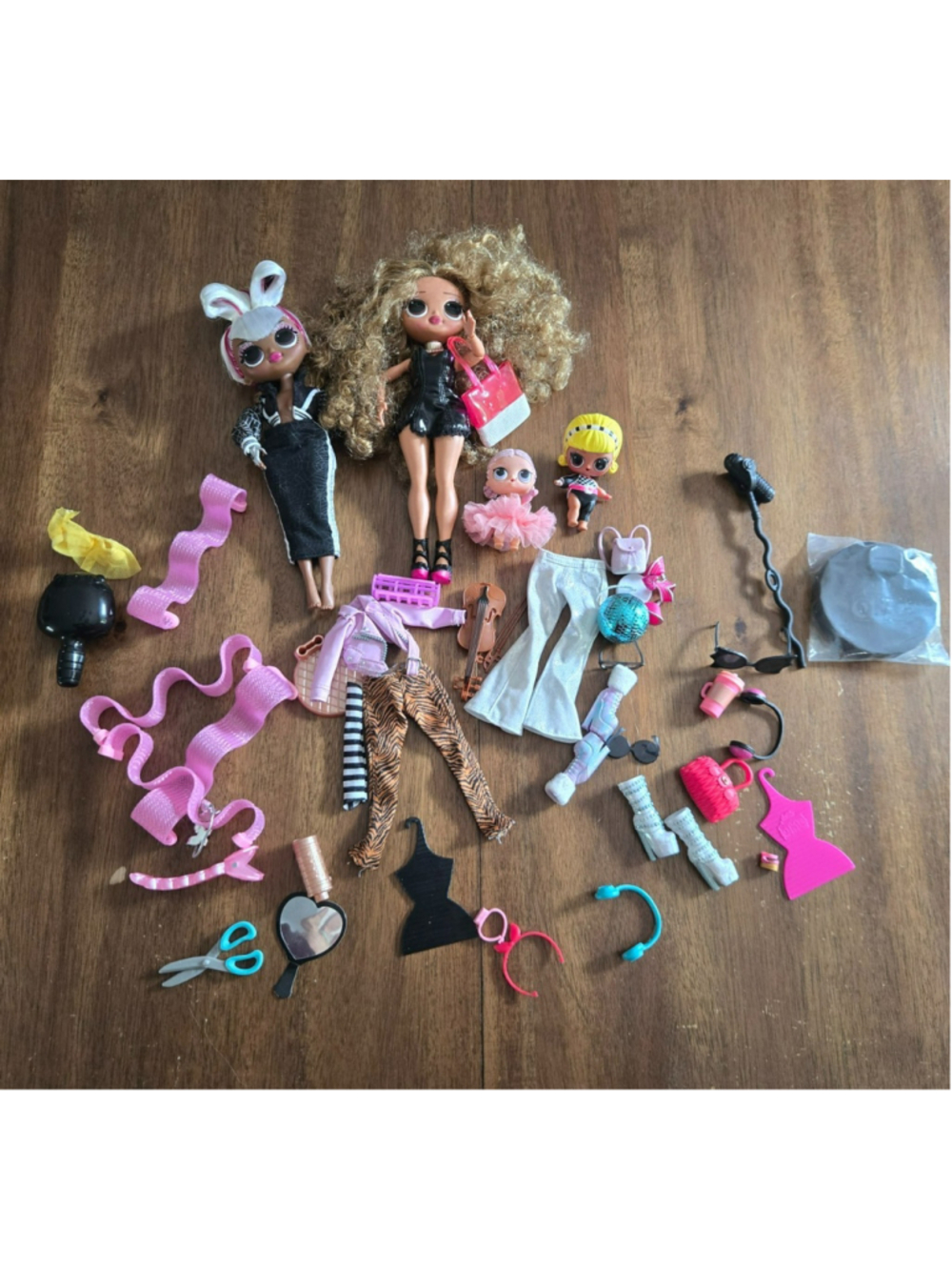 LOL Surprise OMG Doll Lot of 4 - Da Boss & Spirit Queen + Mini Dolls & Outfits